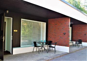 Фото номера Семейный номер с террасой Дома для отпуска Leikari "Nature" Bungalows with Terrace г. Котка 9