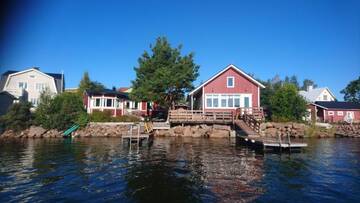 Фото номера Улучшенный коттедж с сауной Виллы Rantakari Cottage г. Котка 27