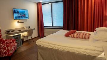 Фото номера Двухместный номер с 1 кроватью Отель Original Sokos Hotel Seurahuone Kotka г. Котка 3